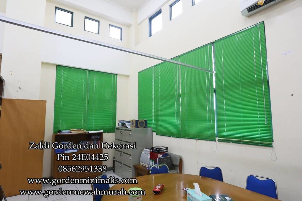 contoh pemasangan gorden horizontal blind