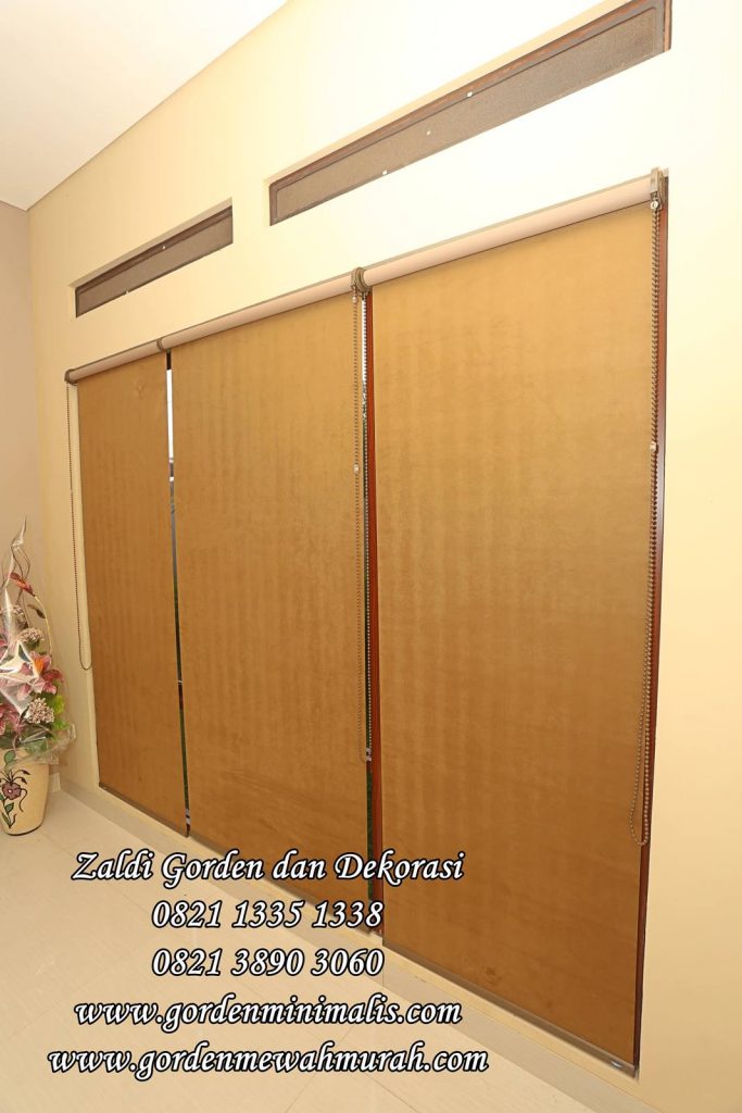 Roller Blind kantor murah bahan blackout