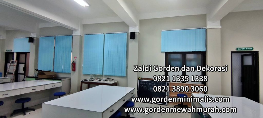 Gorden Vertikal Blind murah dan berkualitas tersedia berbagai pilihan warna