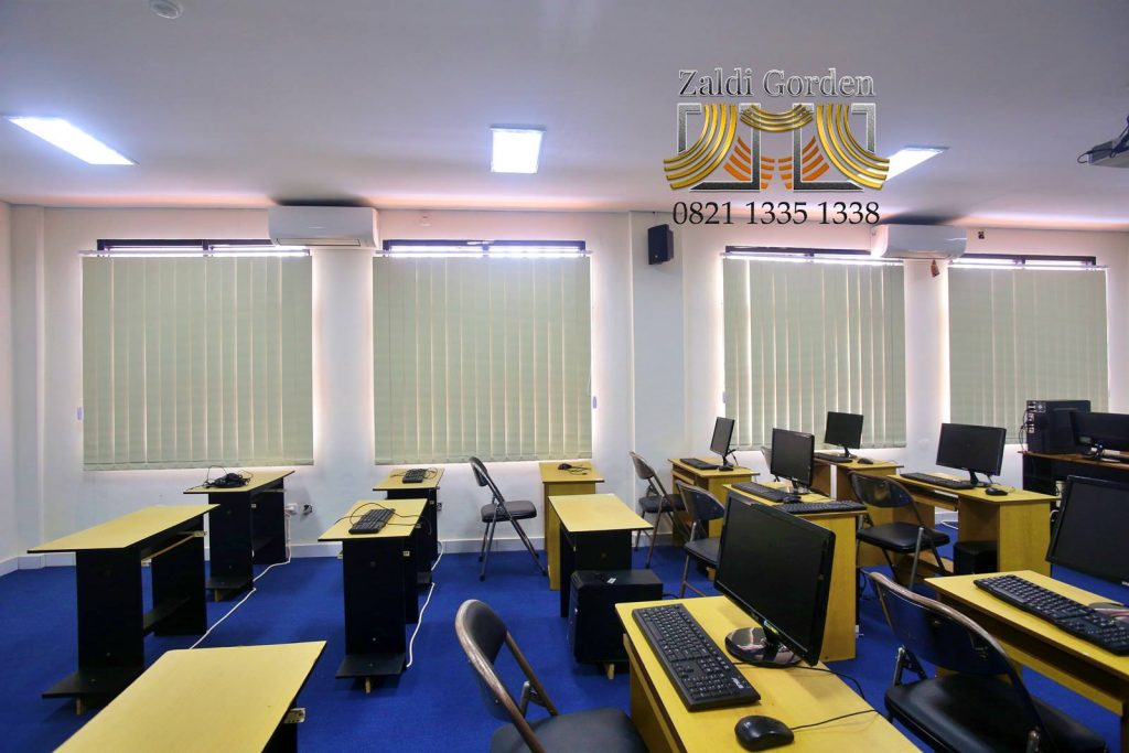Keindahan dan Fungsionalitas Membuat Vertikal Blind Terbaik untuk Interior Anda