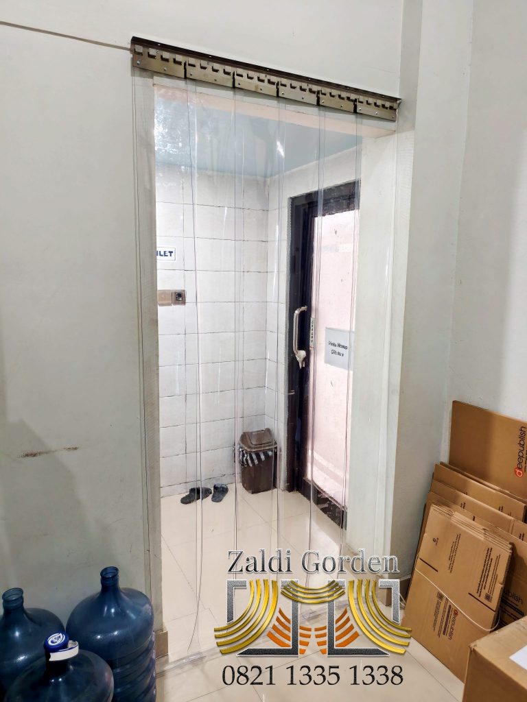 Tirai Plastik transparan untuk penyekat ruangan 1