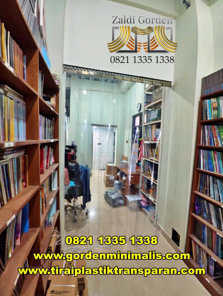Tirai Plastik transparan untuk penyekat ruangan 1