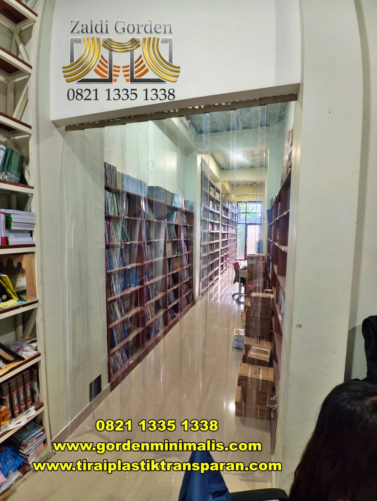Tirai Plastik transparan untuk penyekat ruangan 1