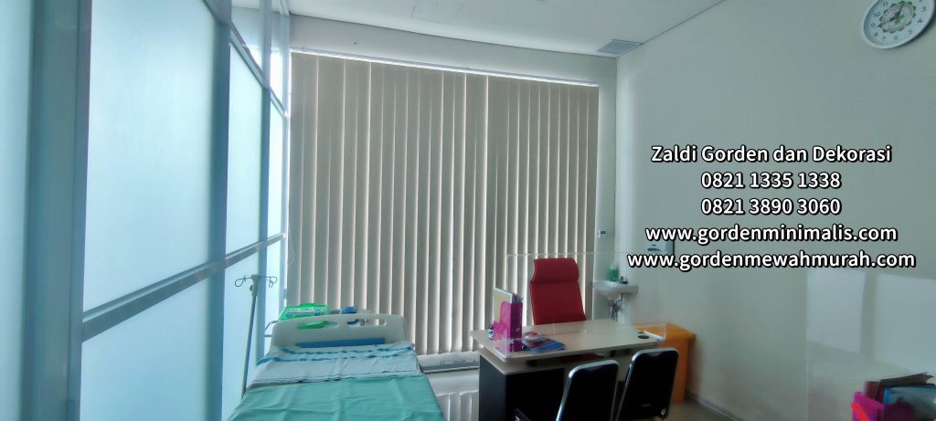 gorden kantor vertikal blind bahan blackout 1